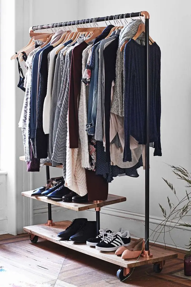 movable clothes organiser