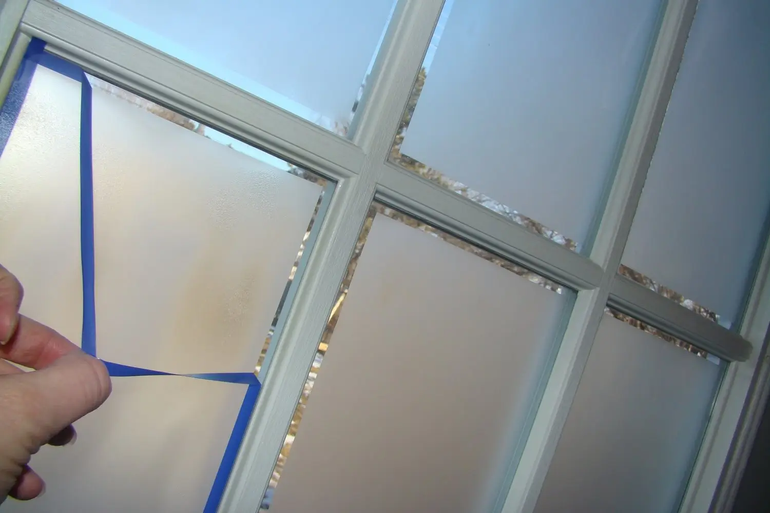 Weekend DIY Project 1: Frosting Glass with Spray Frosting Paint idea