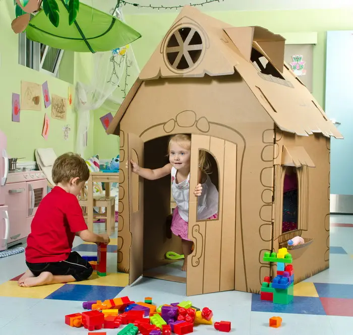 DIY cartoon playhouse
