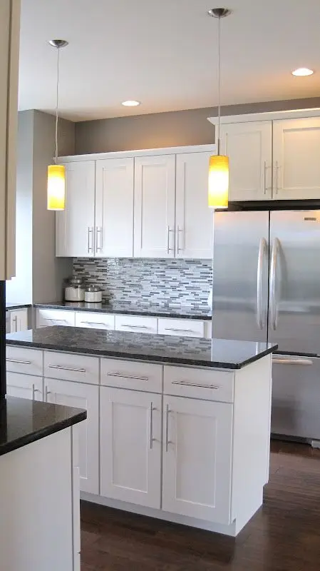 clean and modern kitchen style