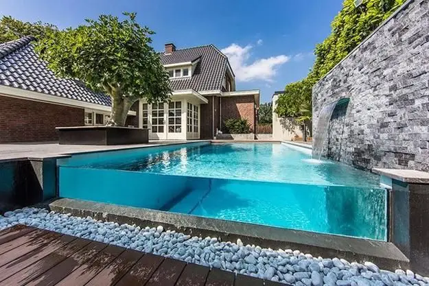 Glass Wall Swimming Pool