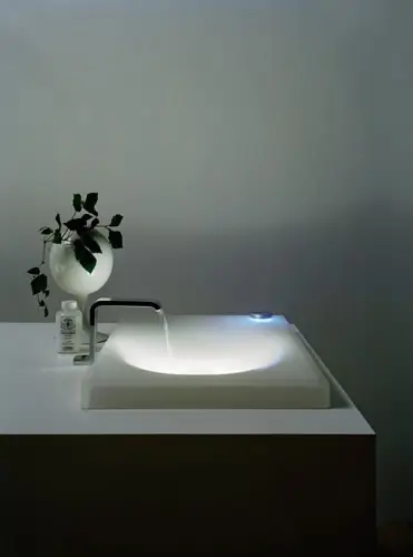 lighted wash basin
