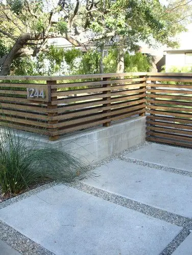 modern horizontal wood fencing