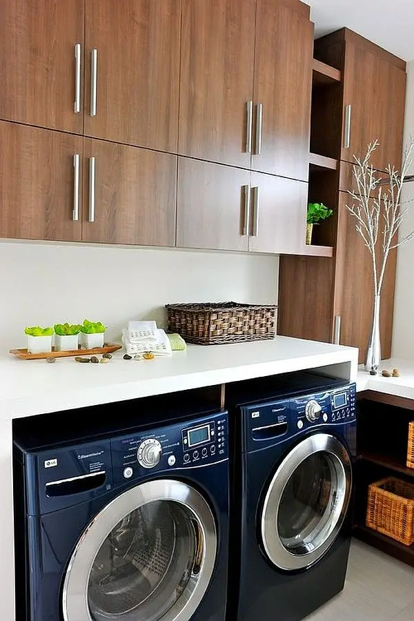 wood and navy laundry design