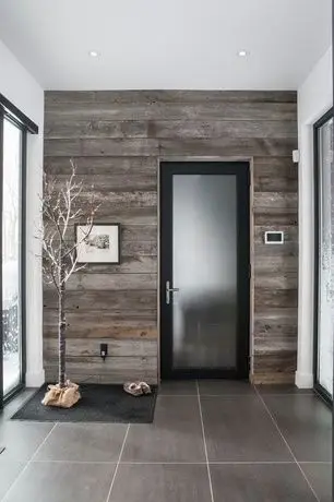 reclaimed pallet wall panel