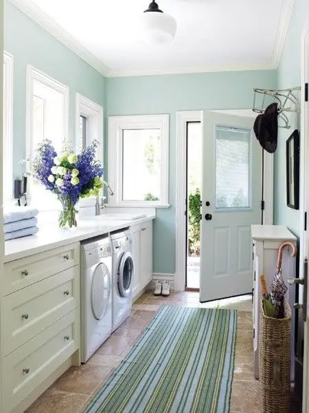 laundry and mudroom combo