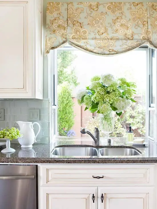 Dress Up the Window small kitchen: Dress up your kitchen windows to help the eyes look outside, to the great views and open