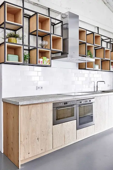 Innovative Cabinetry small kitchen: Great kitchen ideas and designs always include remarkable cabinetry. Shift the focus