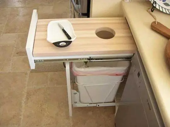 Pull-out Work Spaces small kitchen: Countertop space is premium in functional kitchens. When space cuts off workspace