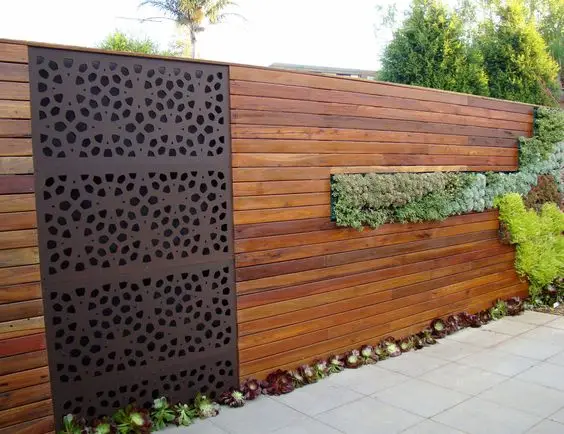 Creative Fence Wall: No room left for a garden?