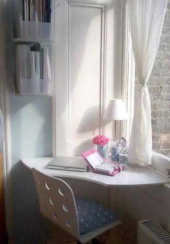 Window Desk study area: When you only need space for writing and studying, this petite window desk is a good option. Right