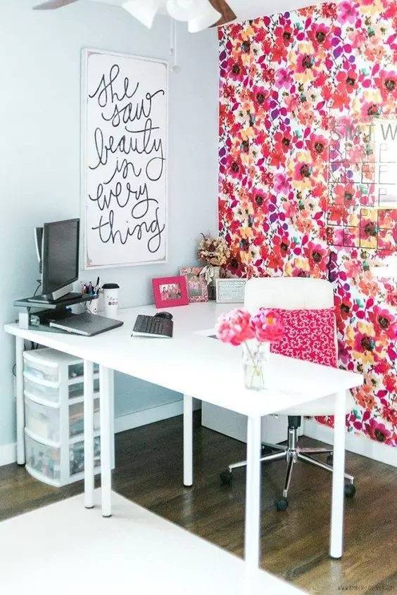 pretty and fashionable home office