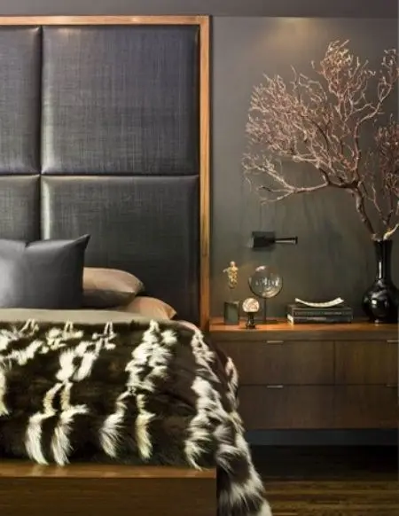 Classic Structured Room bedroom: The classic structured bedroom never fails to deliver luxurious elegance and style. Shades