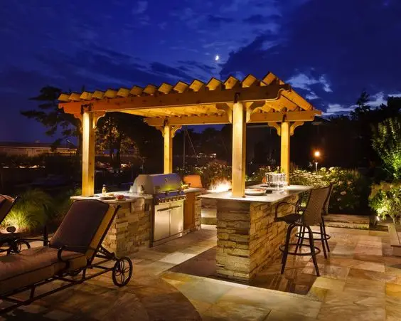 Galley BBQ Station outdoor kitchen: This is a small galley kitchen, without walls. Two counters on both sides, one for the