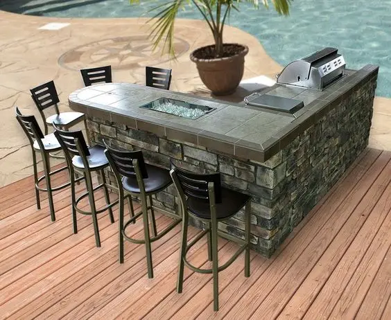 L-shaped poolside outdoor kitchen