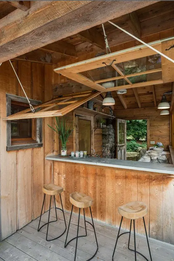 Rustic Kiosk outdoor kitchen: Staycation is fun! And compared to the real deal it is also cheap and can be easily arranged