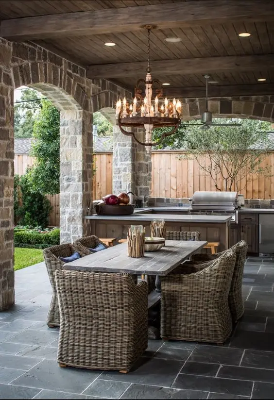 Old-World Romantic outdoor kitchen: Classic romantics are still on top of the most popular outdoor kitchen ideas and