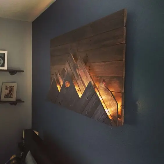 recycled pallet wall lighting