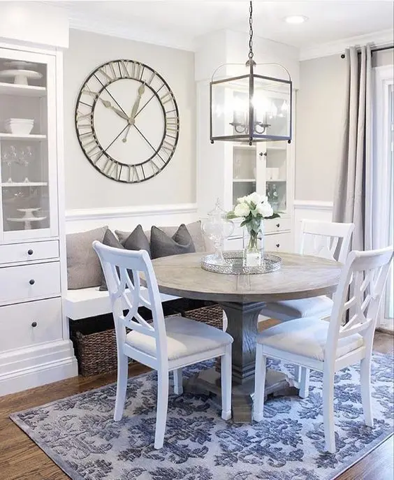 chic breakfast nook