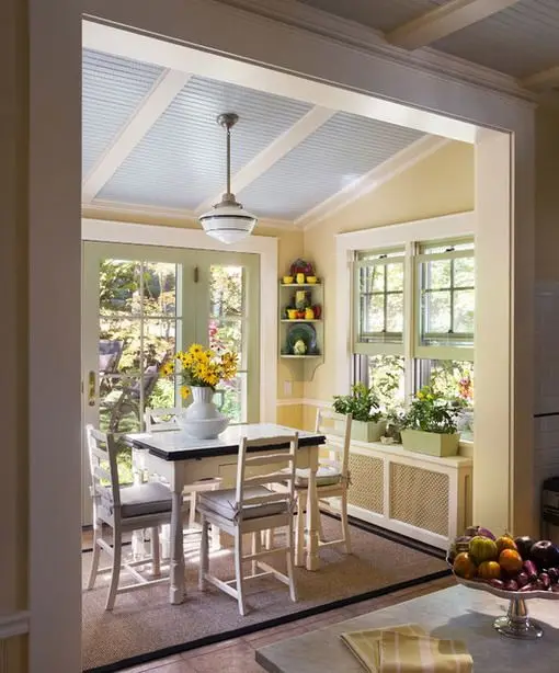 romantic farmhouse dining room