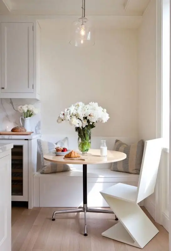 modern breakfast nook