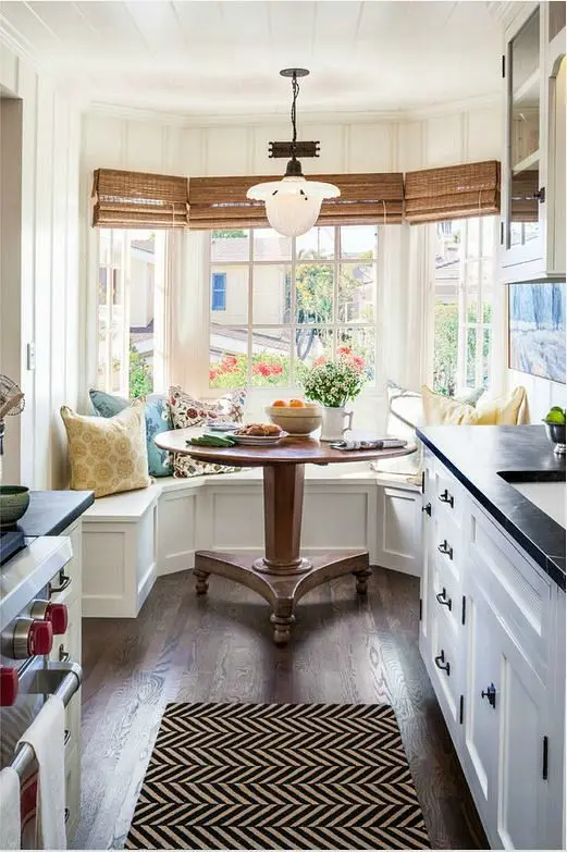 bay window dinette