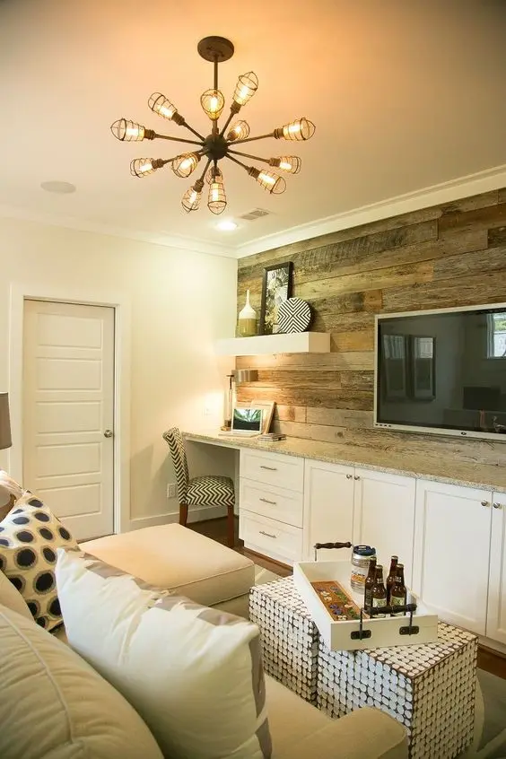 wood pallet feature