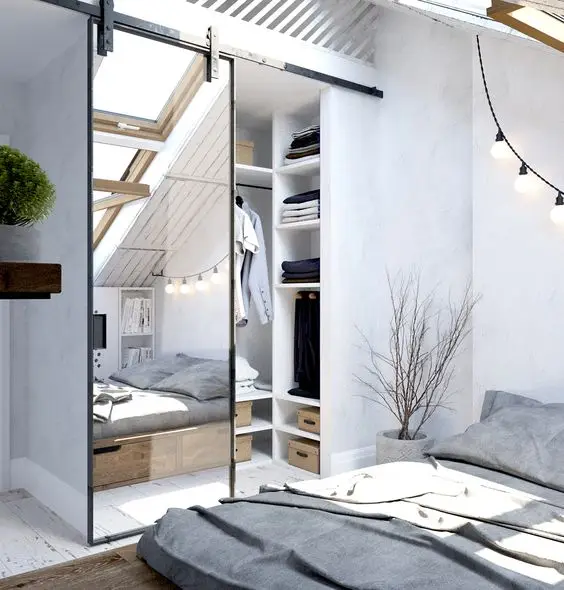 sliding mirror closet doors
