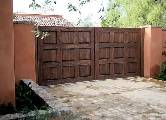 Rustic Wood Squares front gate: A big traditional timber gate in a square-panel pattern