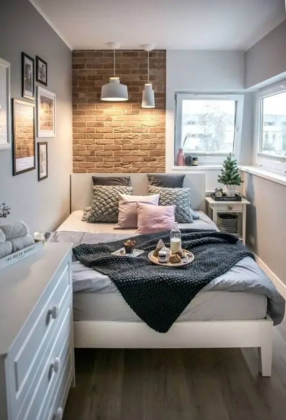small guest bedroom