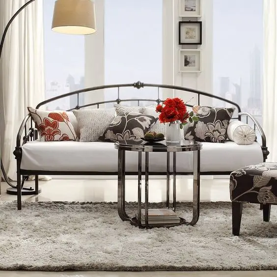 elegant day bed