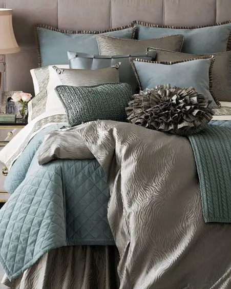 luxurious bed