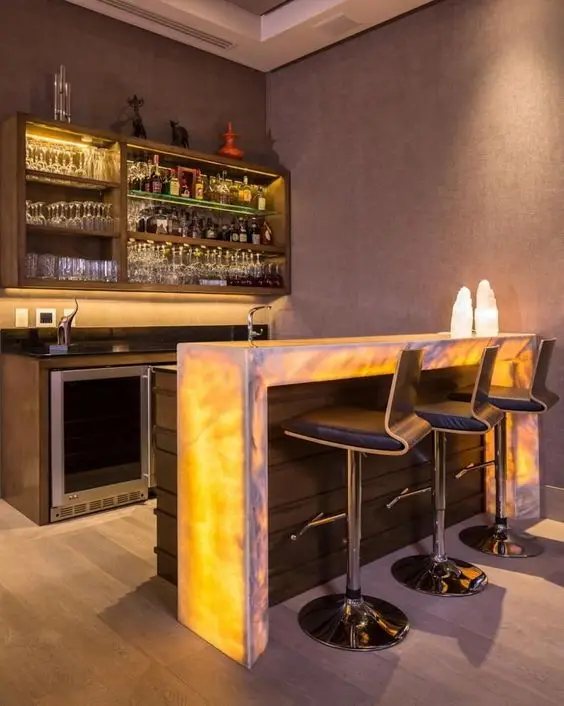 Party Lights home bar: This corner home bar is well-appointed, complete and efficient