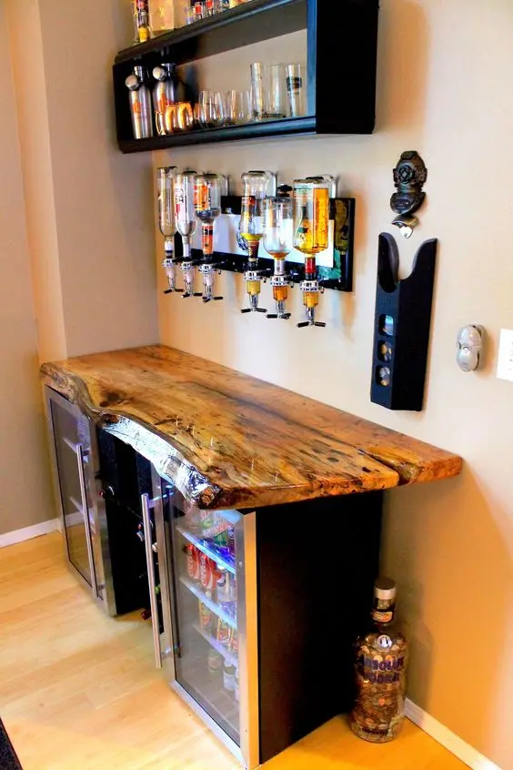 Coolers and Dispensers home bar: A very practical and efficient home bar setup