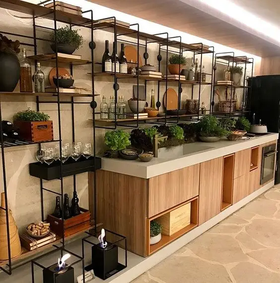 Between Planting and Wining home bar: This garden-inspired home bar is refreshing, trendy and fun!
