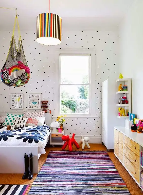 Blazing Colours kids' bedroom: Bright, colourful, delightful! Blazing colours, striking patterns and fun prints fill the