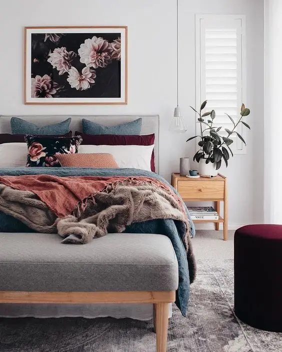 Dramatic Colours bedroom: Bright, deep and dramatic colours will bring life and character to the stark white bedroom. The