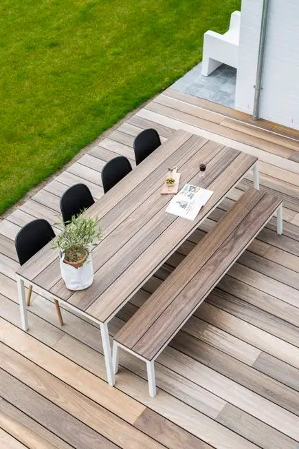 modern deck