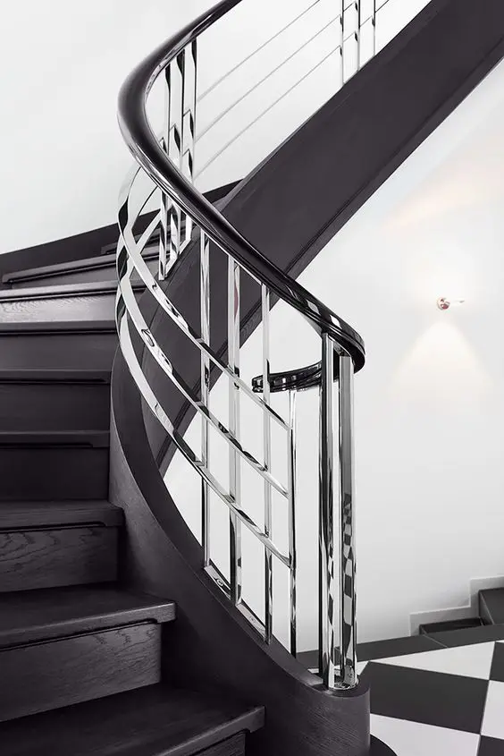 curved railings