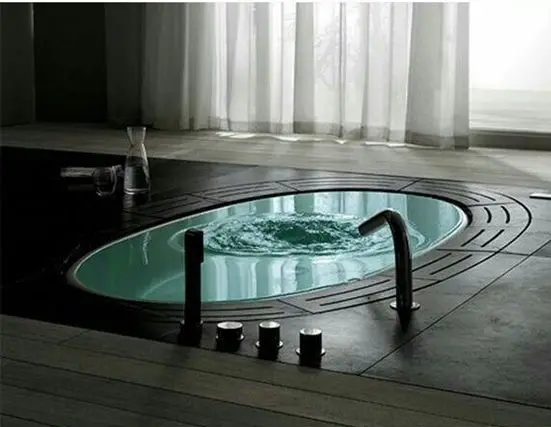 infinity pool tub