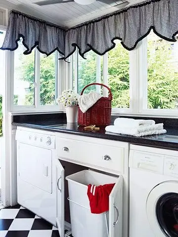 chic laundry room