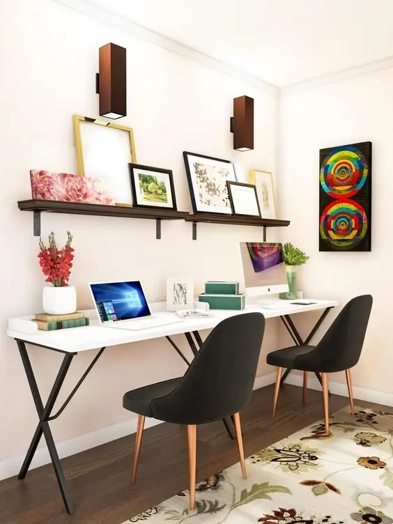 Bright Colours minimalist home office: This minimalist home office design defies the monochromatic schemes of minimalism