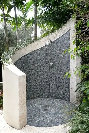 circular outdoor shower wall