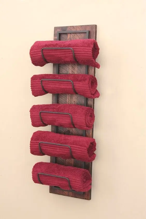 wall towel holder