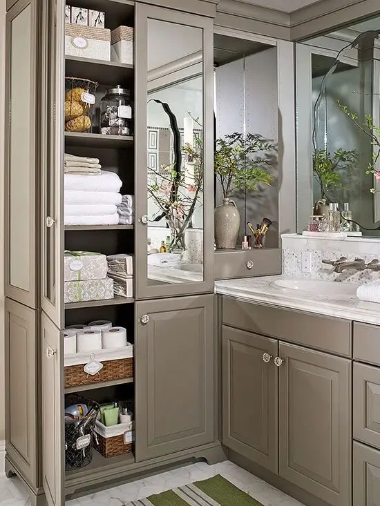 mirrored bathroom cabinet