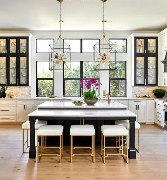 luxurious farmhouse kitchen