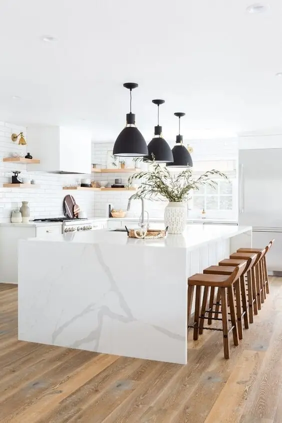 marble kitchen island