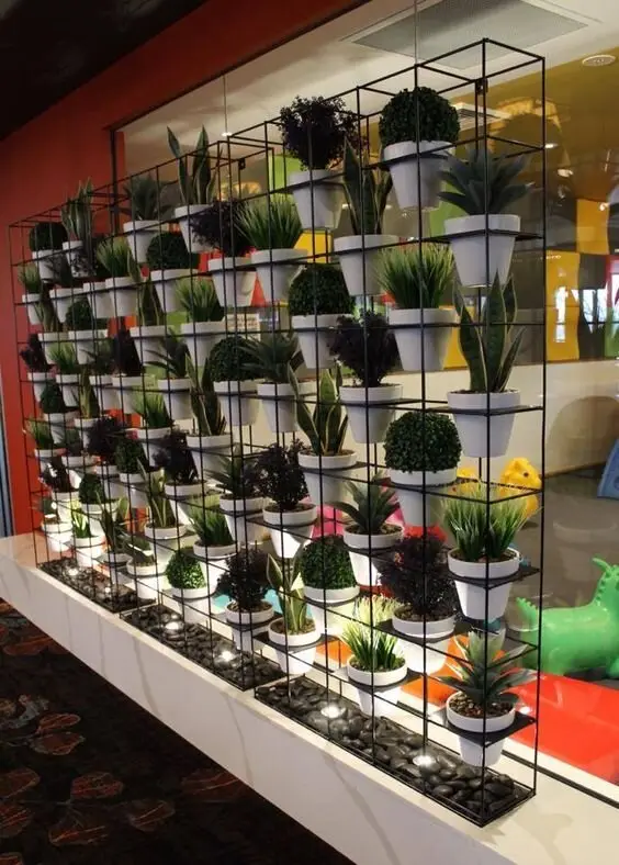 Garden Wall DIY room divider: A wall of plants is a sustainable, colourful and beautiful alternative to separate a room