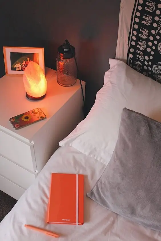 himalayan salt lamp