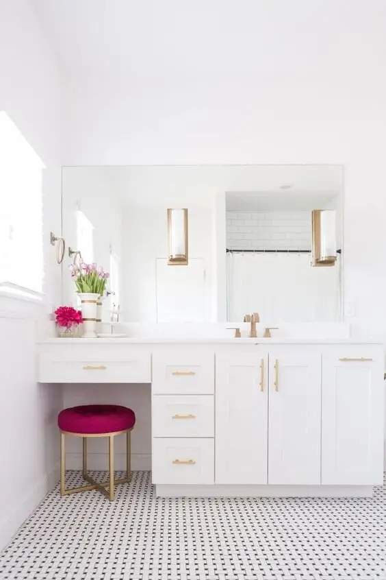 elegant white bathroom